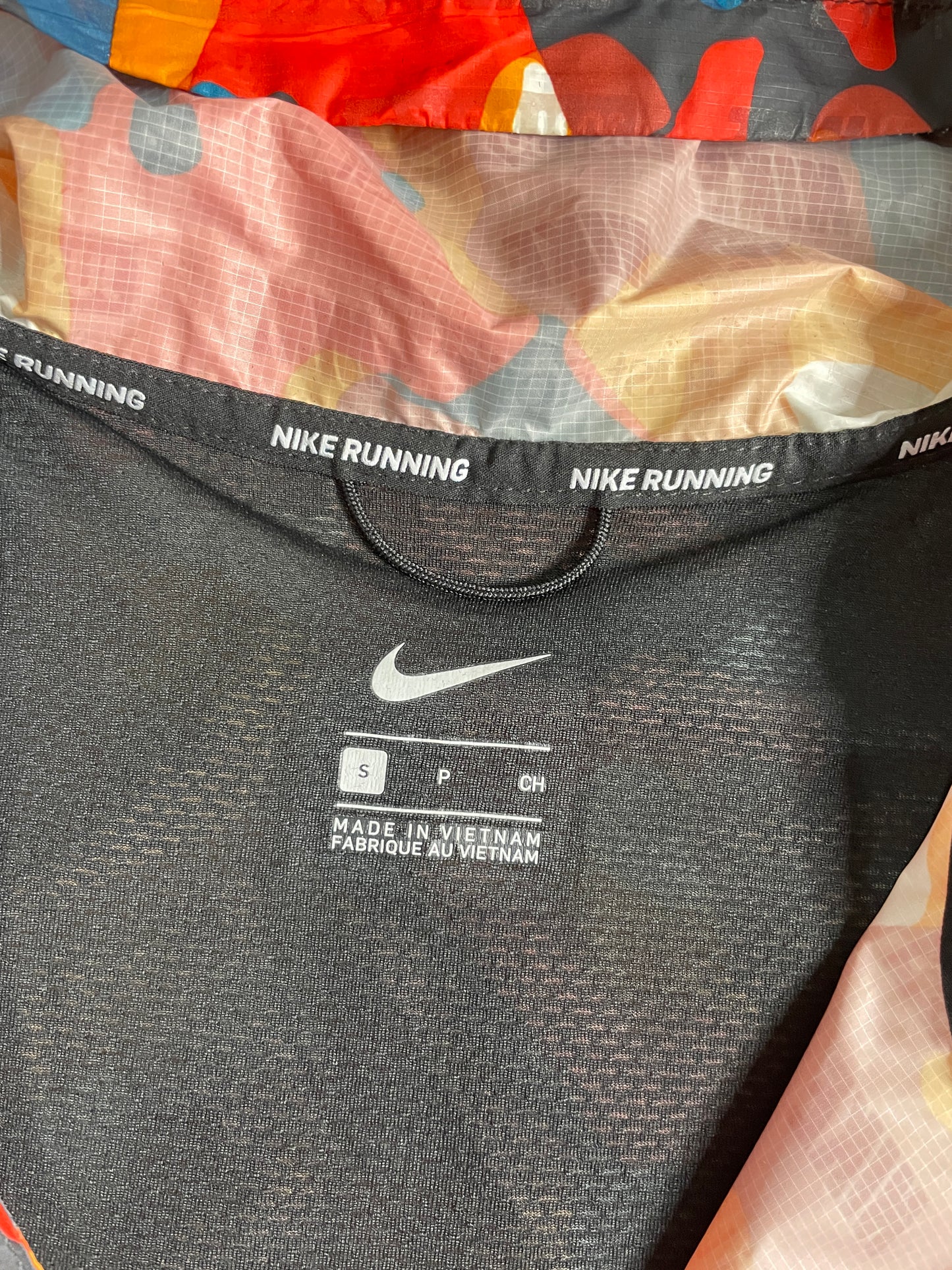 Nike Ghost Shield Windbreaker 🍂 (S)