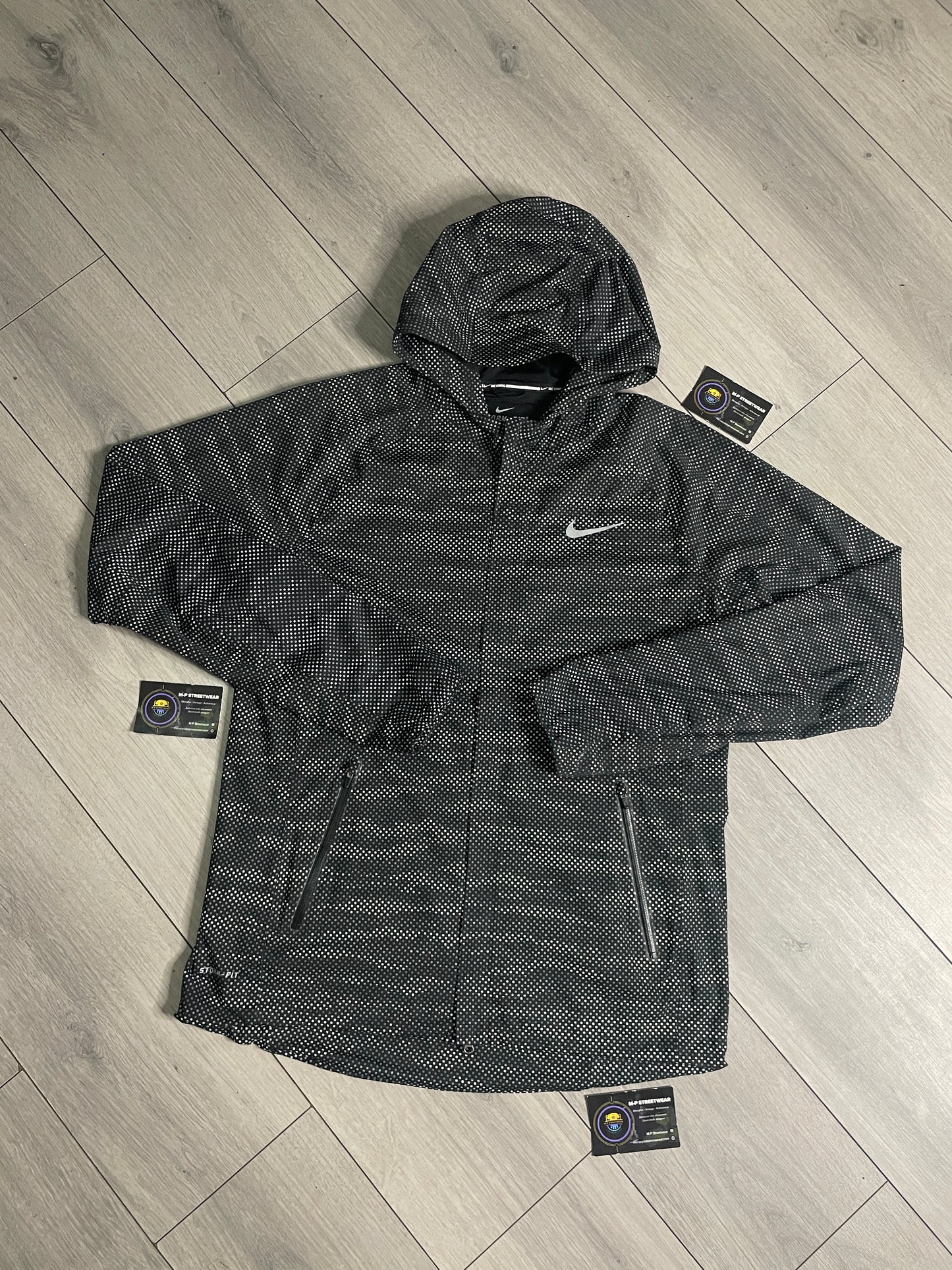 Nike Shield Storm-Fit 3M Flash Jacket