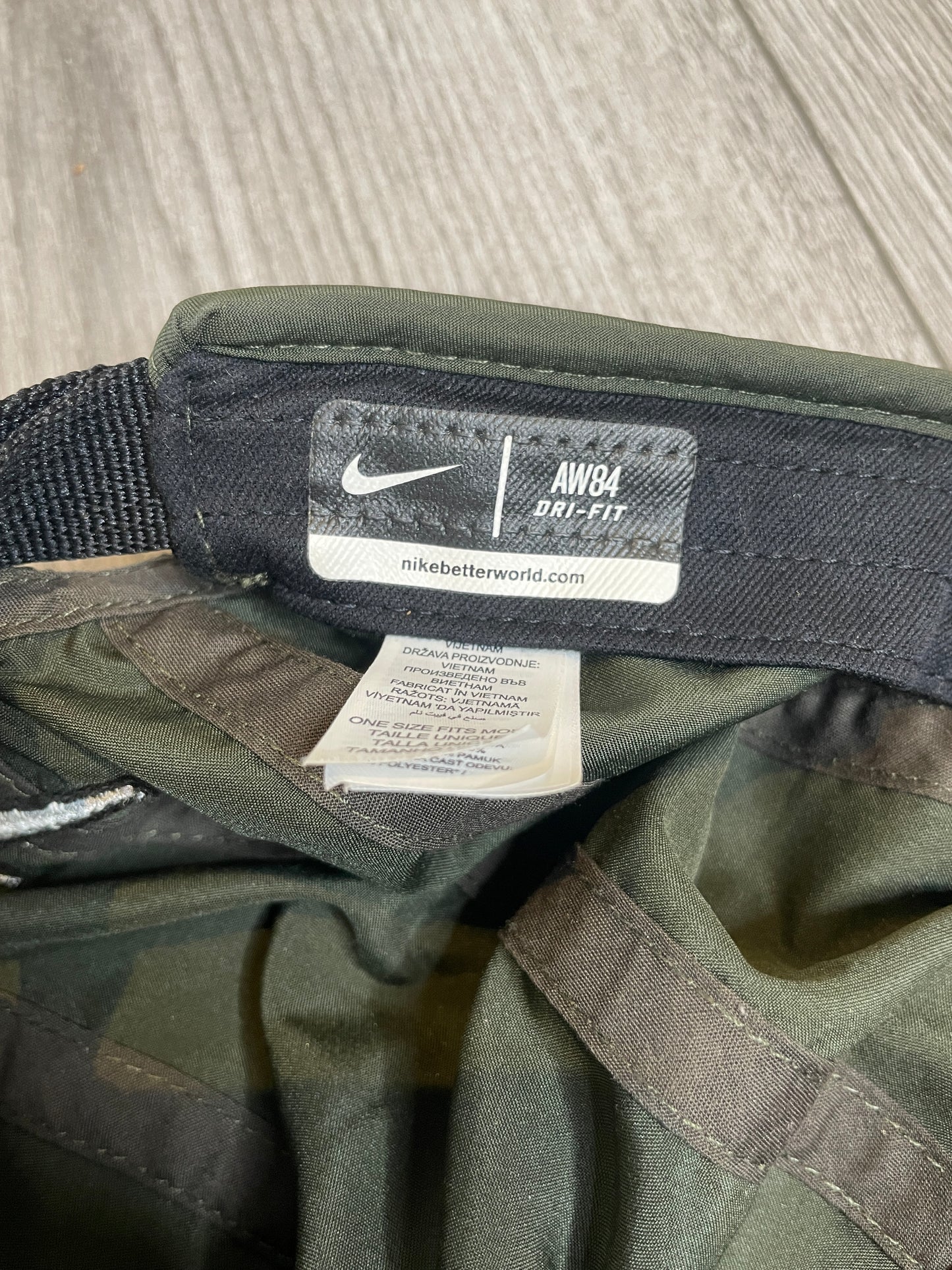 Nike Airmax AW84 Khaki cap 🧢