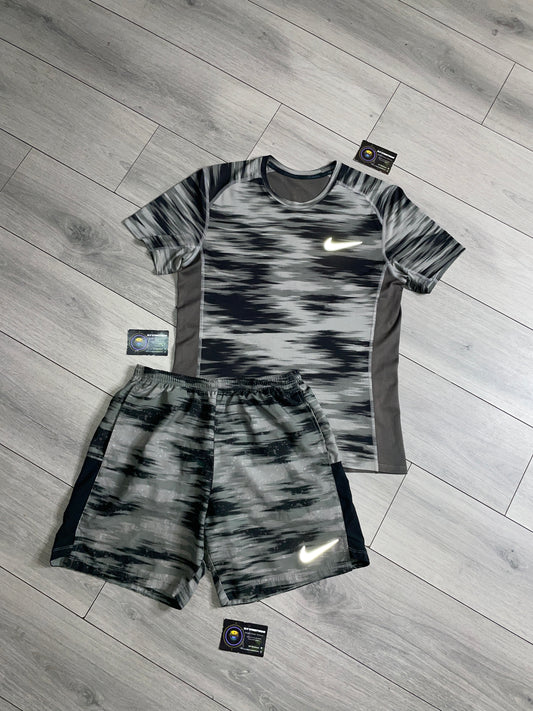 Nike Dri - Fit Camouflage Set (M)