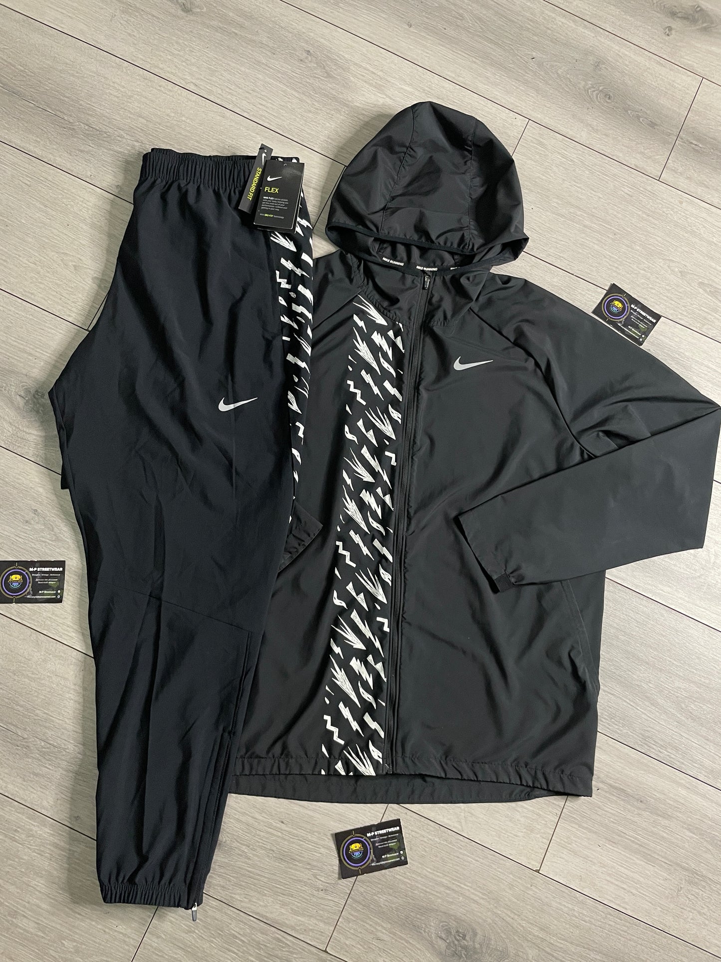 Nike Bolt Tracksuit ⚡️ (L)
