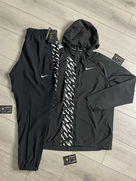 Nike Bolt Tracksuit ⚡️ (L)