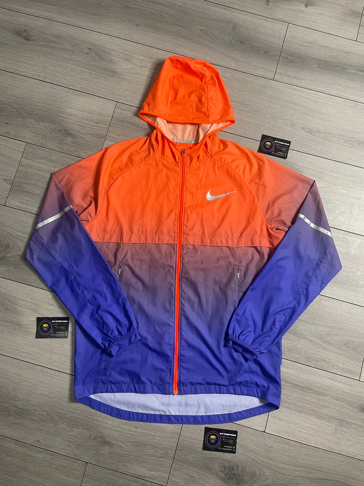 Nike Gradient Sunset Windbreaker (M)