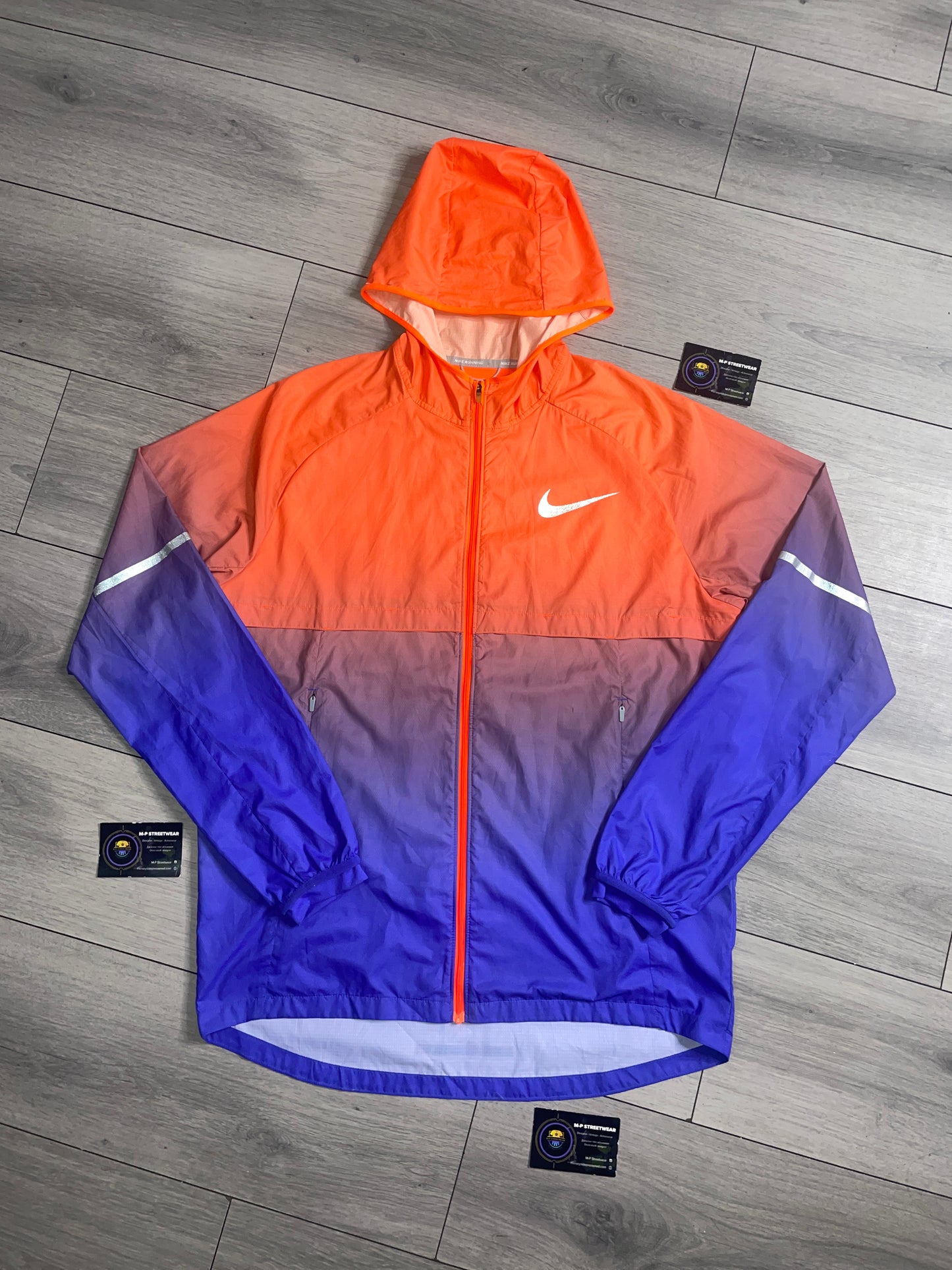 Nike Gradient Sunset Windbreaker (M)